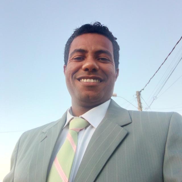 Edimilson - Especialista em Soluções Digitais